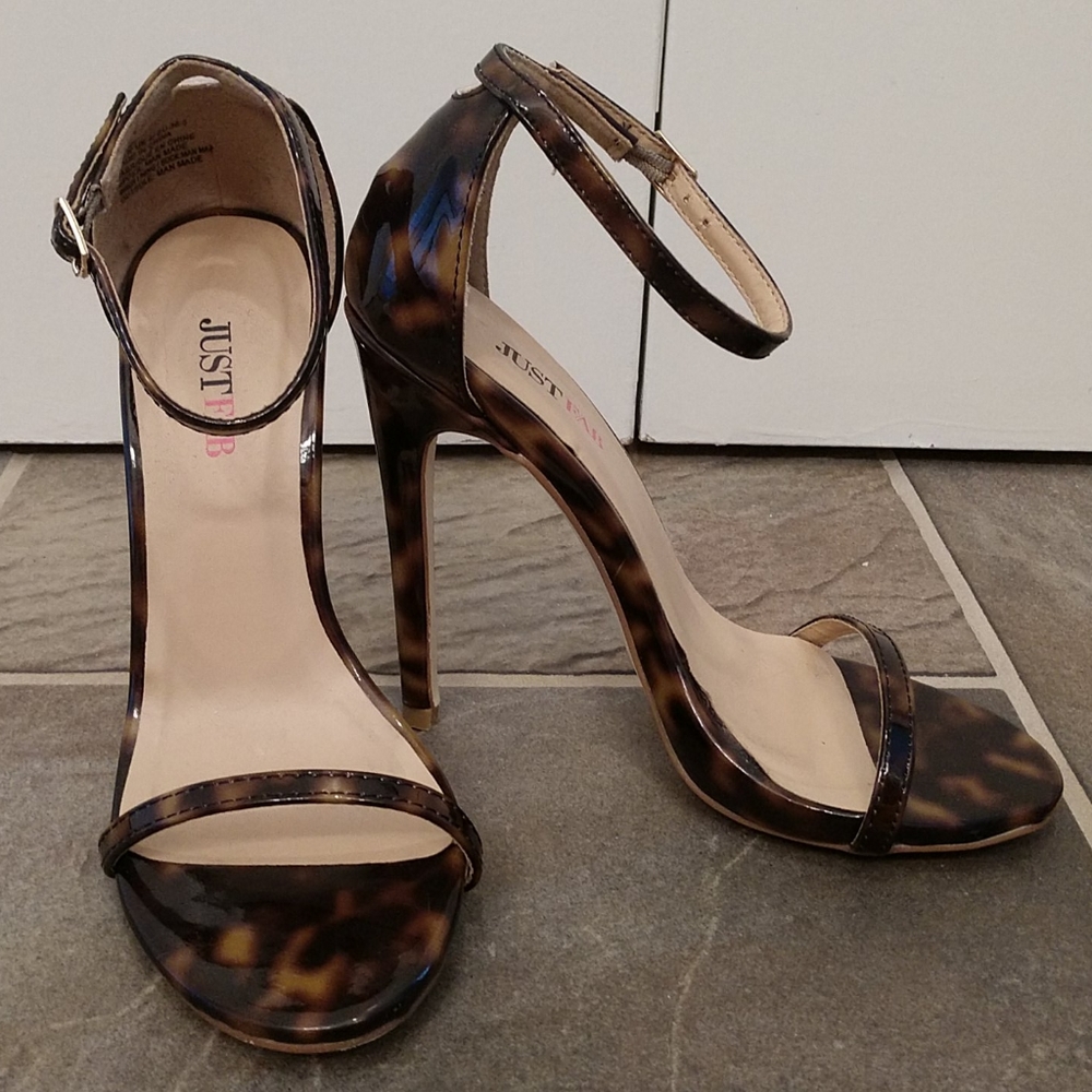 Sexy leopard heels